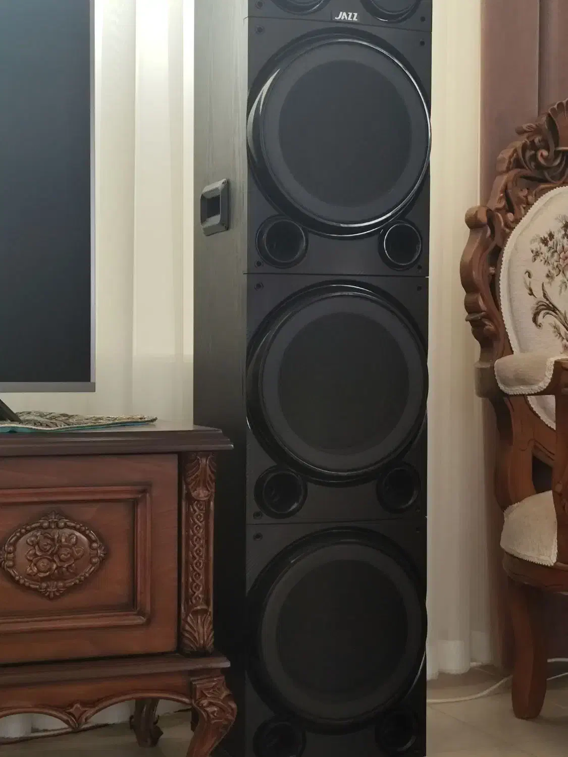 باند های جاز با میکروفن|سیستم صوتی خانگی|میانه, |دیوار