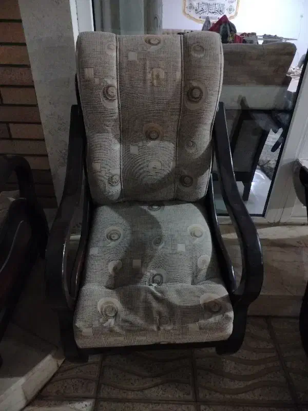 مبل یک نفره 4عدد|مبلمان خانگی و میز عسلی|بروجن, |دیوار