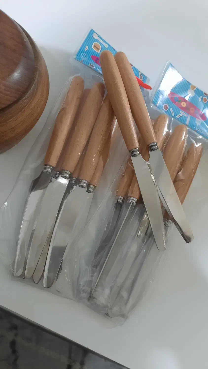 ساعت و شمعدون و چاقو دسته چوبی|ظروف سرو و پذیرایی|تربتحیدریه, حسنی بالا|دیوار