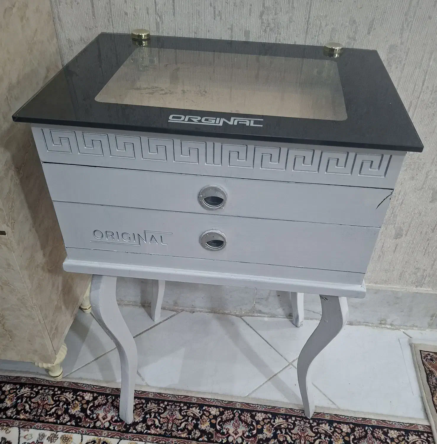 جاقاشقی سالم و خوش رنگ|آبچکان و نظمدهنده ظروف|مشهد, سرافرازان|دیوار