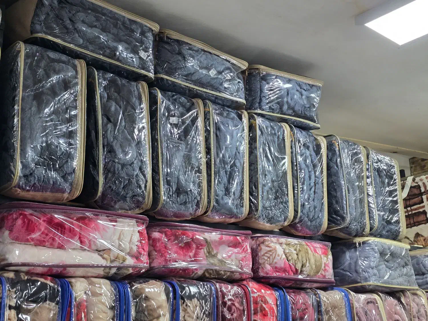 پتو دونفره سایز ۲۲۰در ۲۴۰ ماهلین پلاس کد ۱۳|رختخواب، بالش، پتو|مشهد, کشف|دیوار