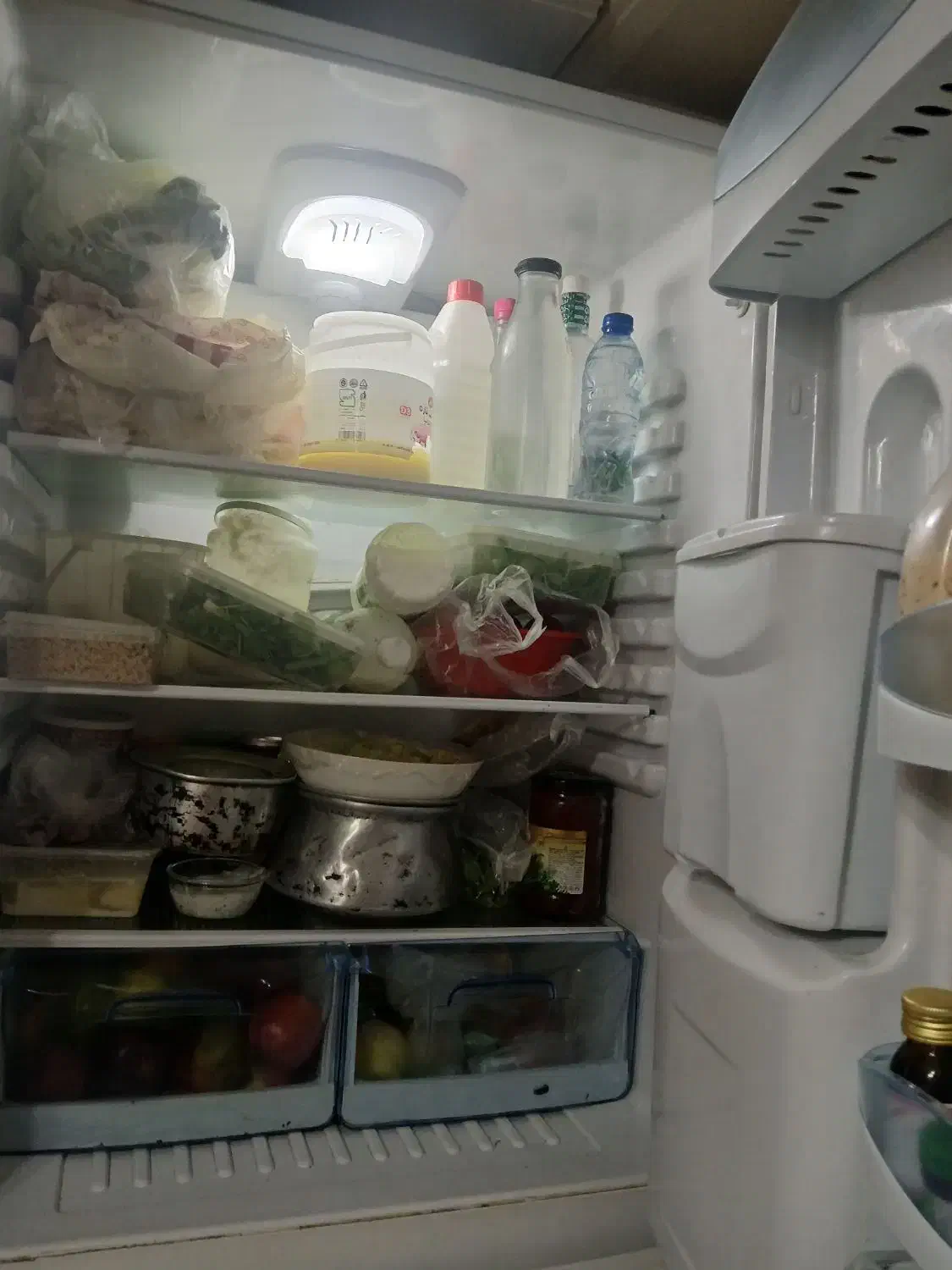 یخچال فریزر دو درب بالا وپایین ۴ کشو|یخچال و فریزر|جاجرود, |دیوار