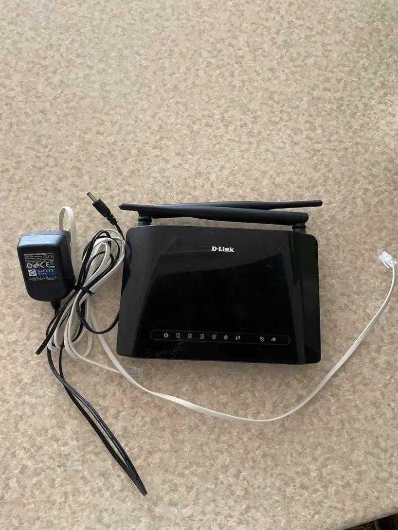 مودم D-link 2470u|مودم و تجهیزات شبکه|بروجرد, |دیوار