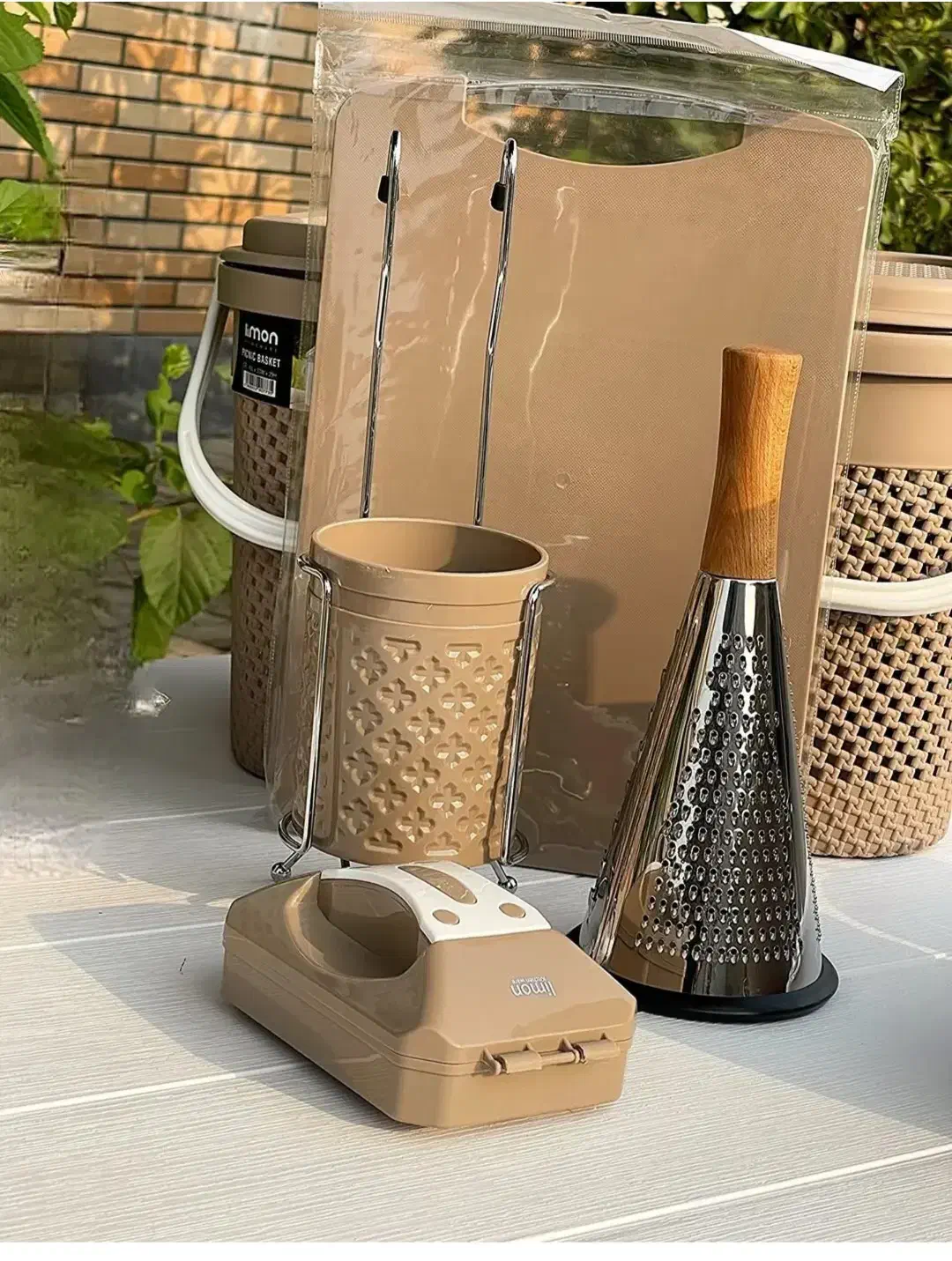 سرویس پلاستیک عروس لیمون اشپزخانه پلاسکو|ظروف نگهدارنده، پلاستیکی، یک‌بارمصرف|کرج, کوی کارمندان شمالی|دیوار