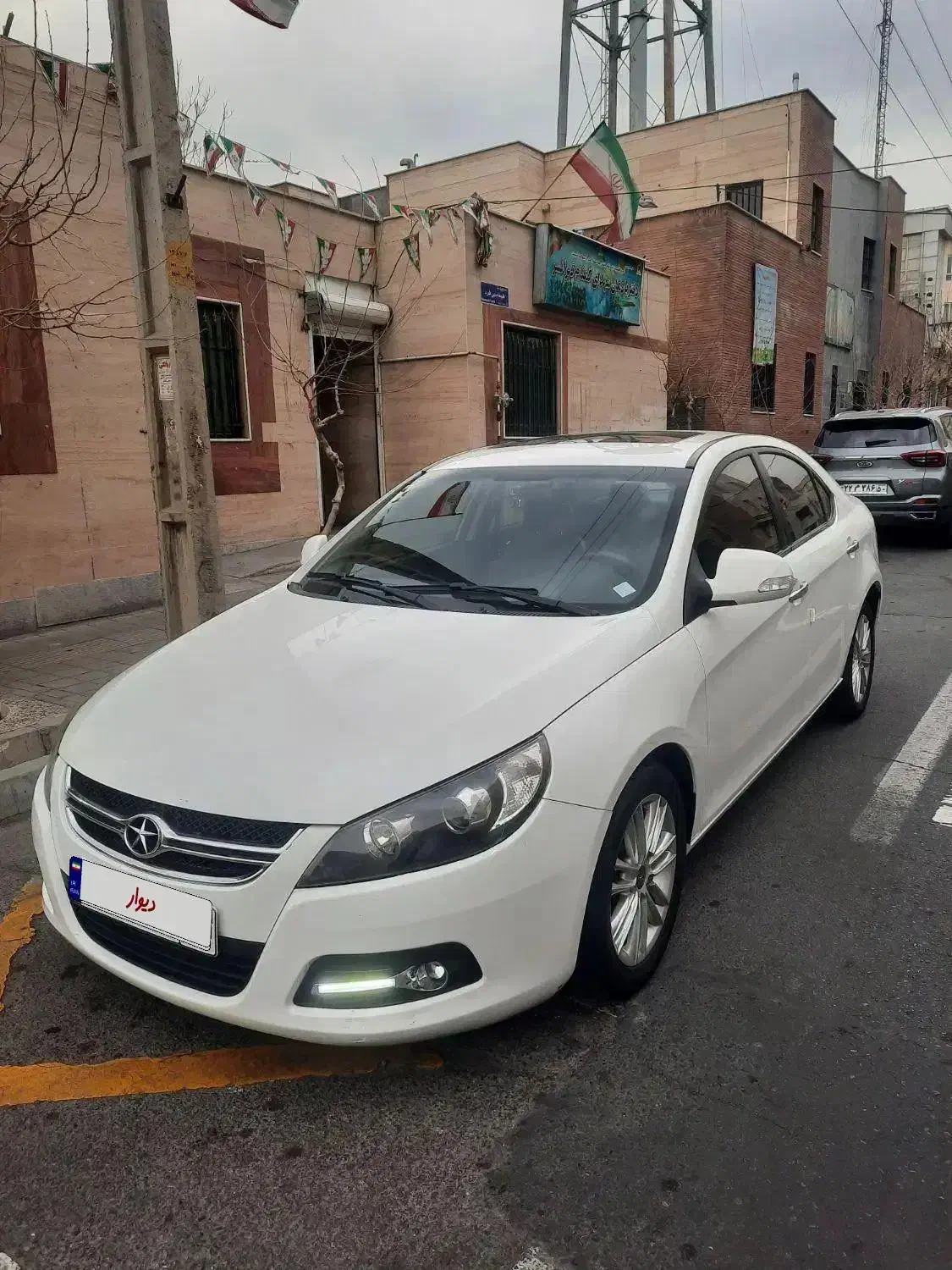 جک جی۵(j5)مدل۹۶ اتومات بدون رنگ درحدصفر|خودرو سواری و وانت|تهران, شهرک پاسداران|دیوار