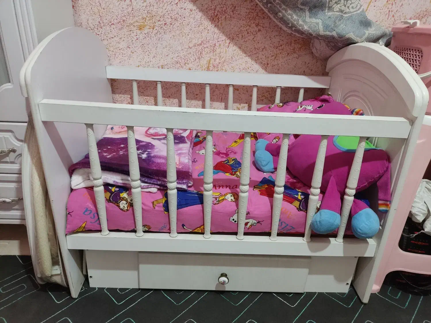 تخت کودک|تخت و صندلی بچه|پاکدشت, شهرک امام رضا|دیوار