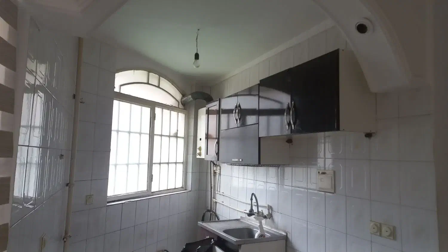 اپارتمان موقعیتداردفتر کاریاط اول درچند قدمی مترو|اجارهٔ دفتر کار، اتاق اداری، مطب|تهران, شکوفه|دیوار