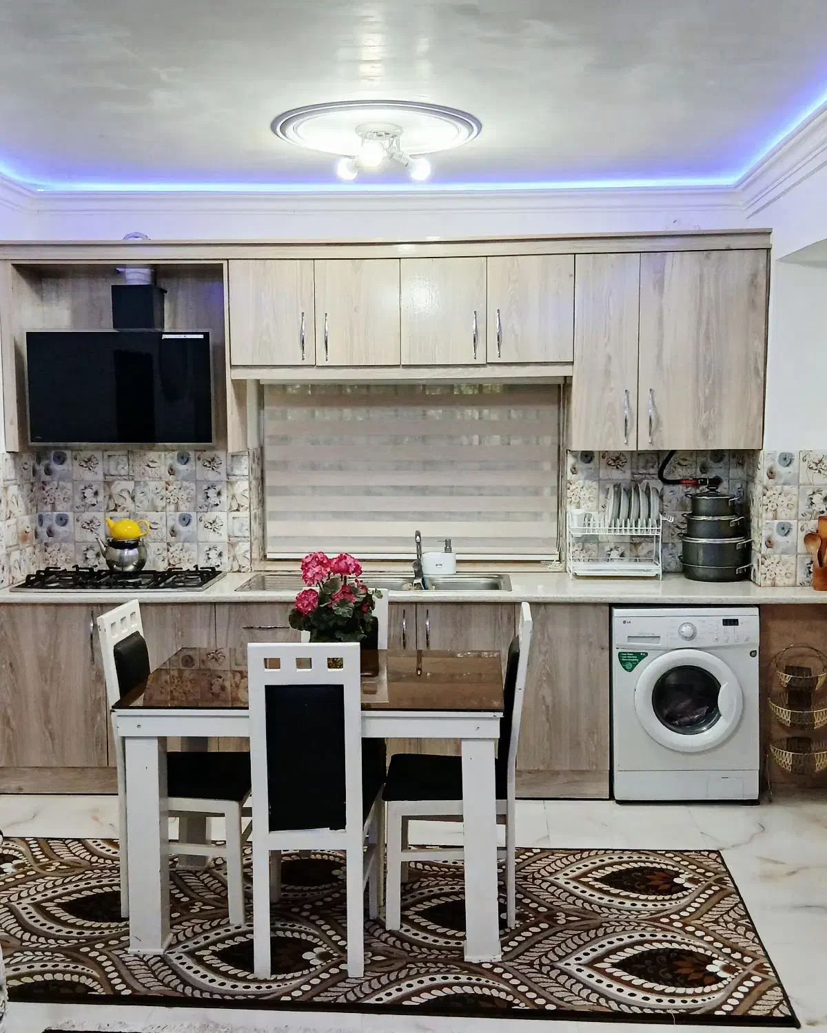 اجاره روزانه ویلاباغ|اجارهٔ کوتاه‌مدت ویلا و باغ|گوراب زرمیخ, |دیوار