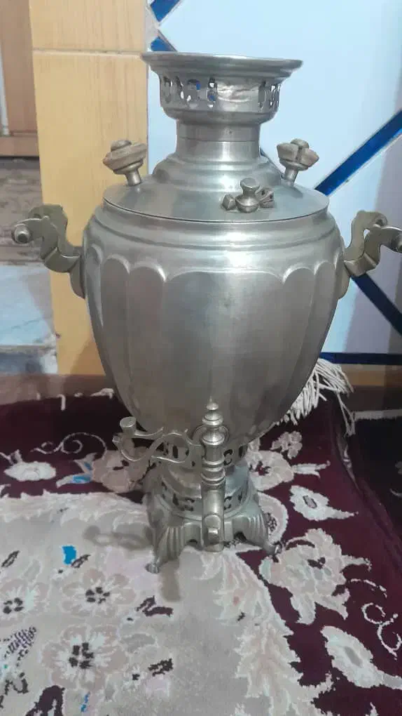 فروش سماور زغالی  با مهر فریدونزاده بروجردی ورشو|کلکسیون اشیاء عتیقه|اسدآباد, |دیوار