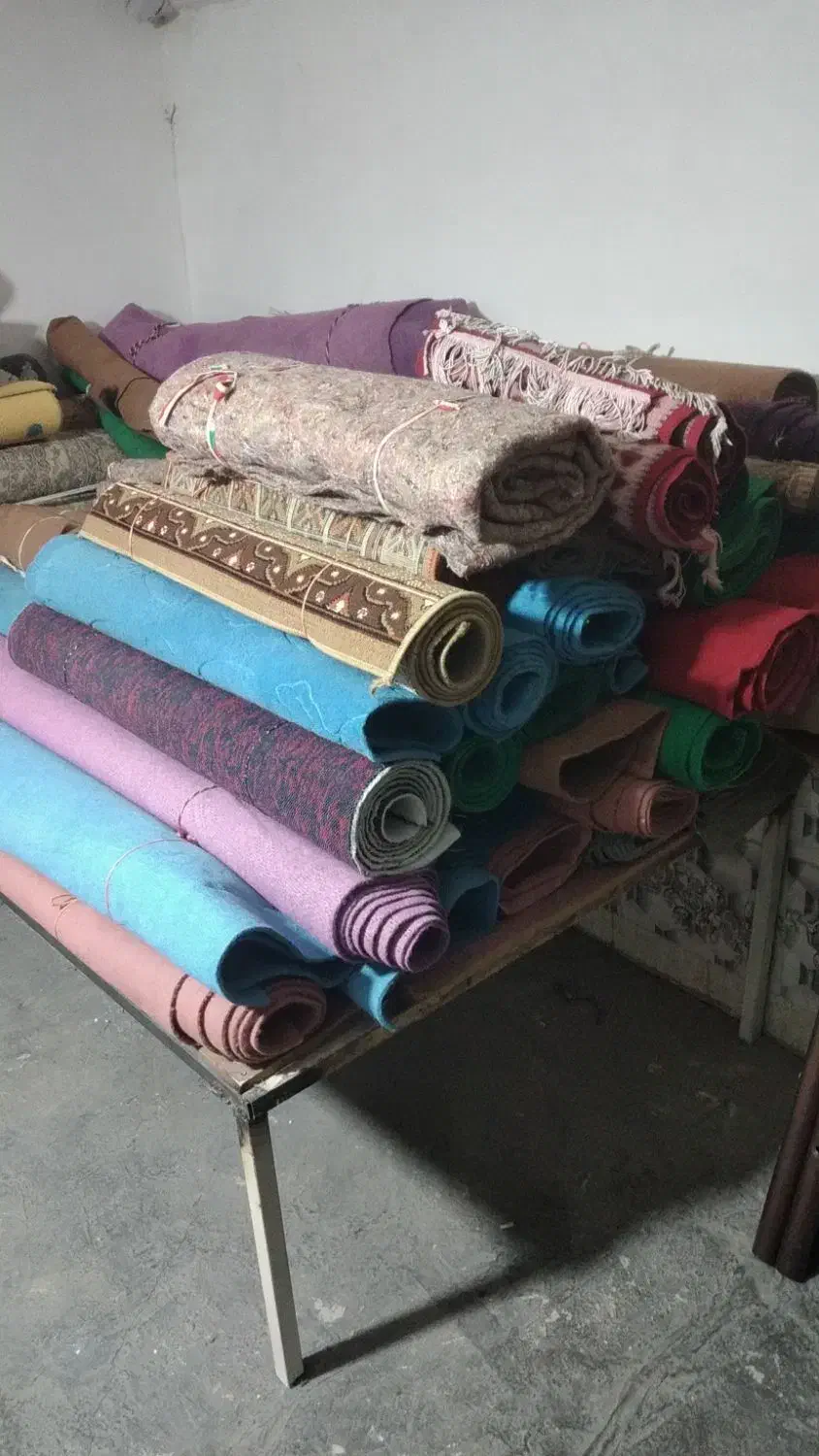 موکت کارکرده درحد نو هر رنگ و اندازه|موکت|سنندج, |دیوار
