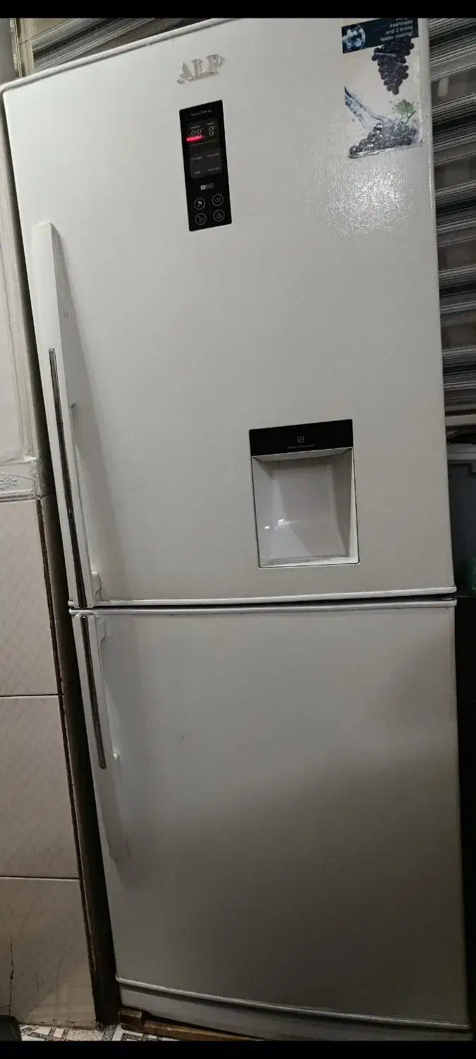 یخچال|یخچال و فریزر|قم, علی آباد سعدگان|دیوار