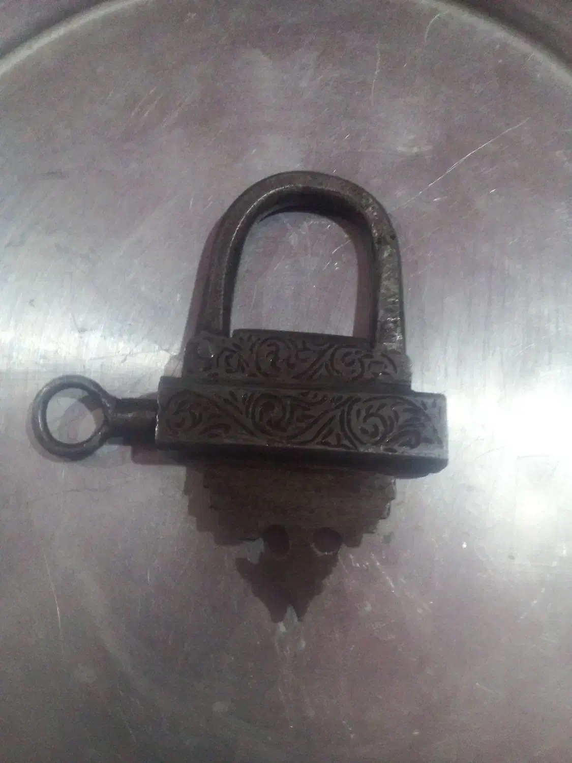 قفل قدیمی|کلکسیون اشیاء عتیقه|نهاوند, |دیوار