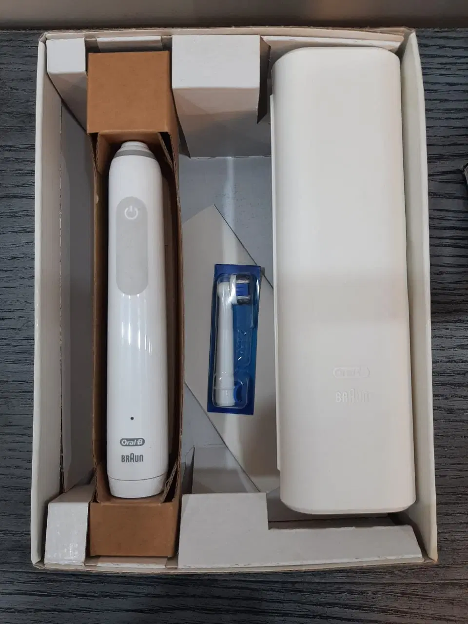 ۲عدد مسواک برقی Oral B کاملا نو صورتی و سفید|آرایشی، بهداشتی، درمانی|تهران, صد دستگاه|دیوار