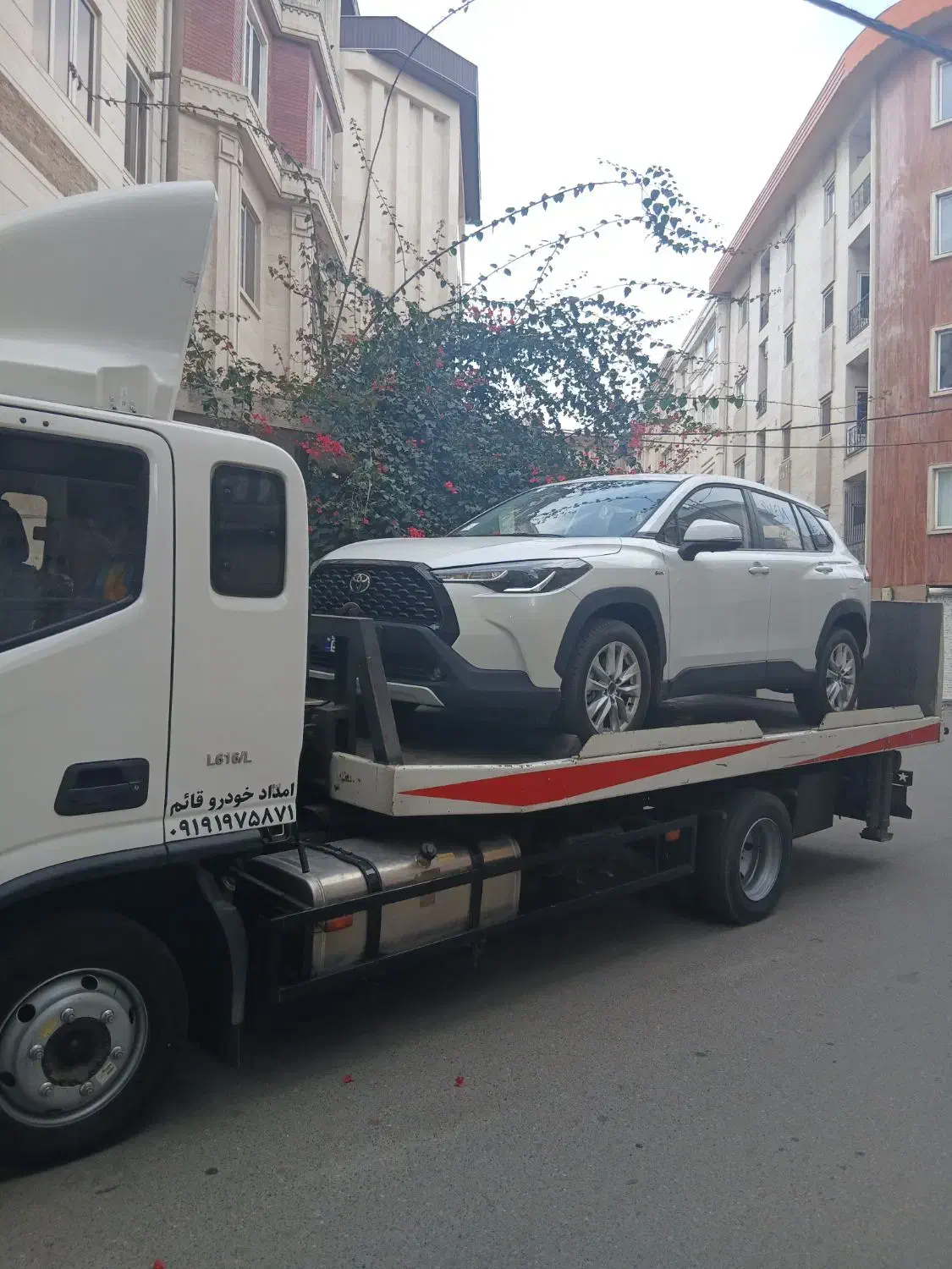 کفی خودروبر جرثقیل نیرومند|خدمات حمل و نقل|رشت, تازه آباد|دیوار