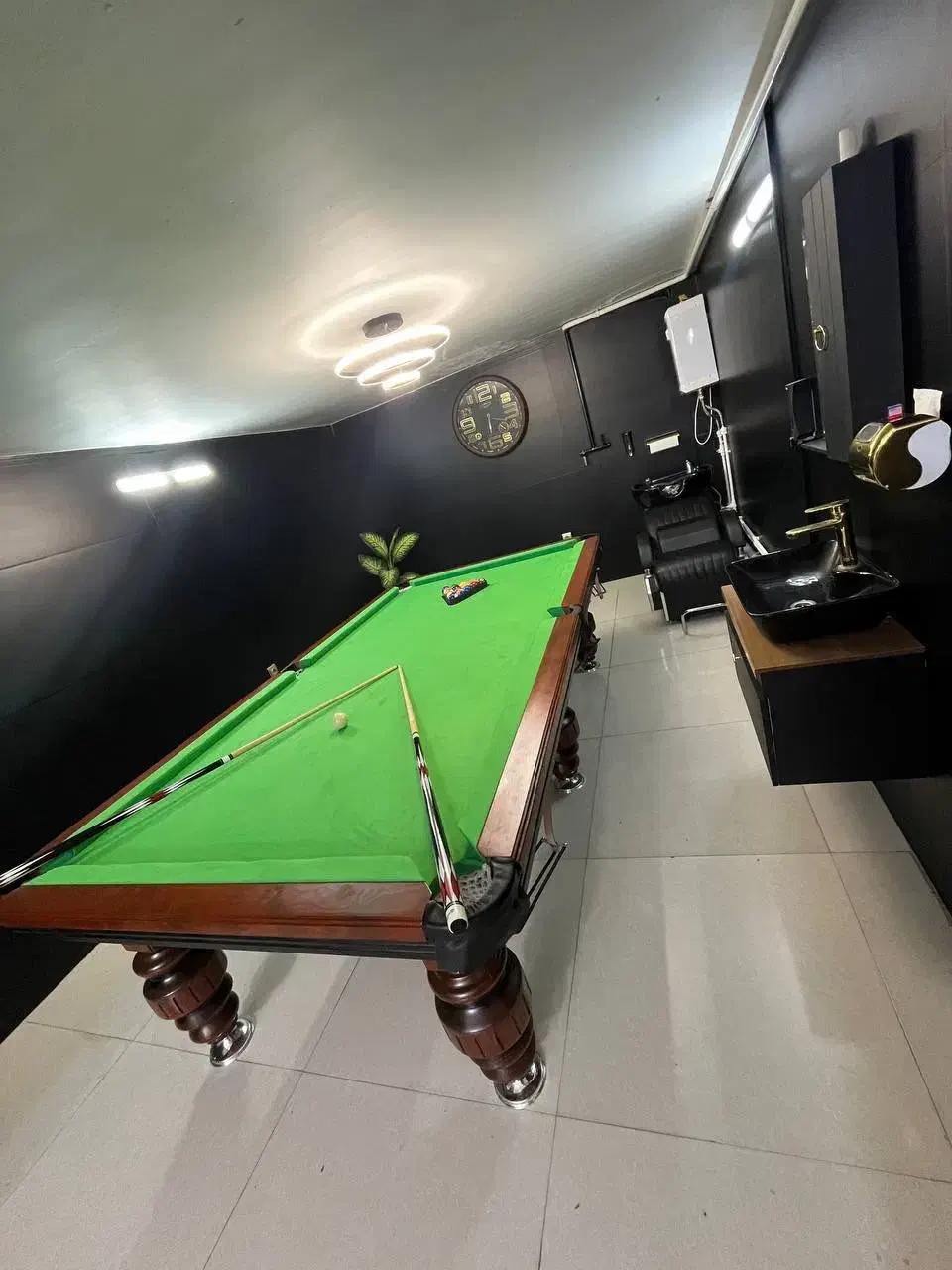 بیلیارد ۹ فوت ۶ پایه|ورزشهای توپی|شهرضا, |دیوار