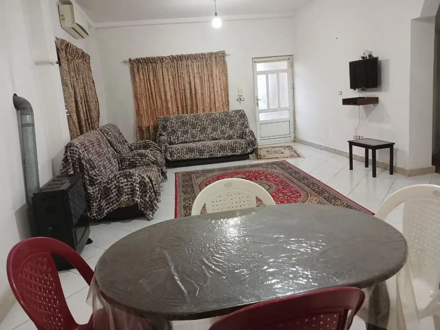 سوئیت در نزدیکی نمک آبرود و دریا و جنگل|اجارهٔ کوتاه‌مدت آپارتمان و سوئیت|هچیرود, |دیوار