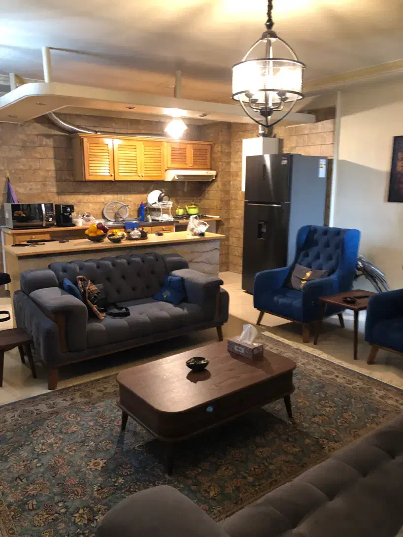 ۸۲متر دو خوابه تکواحدی  فاطمی (شمالی)