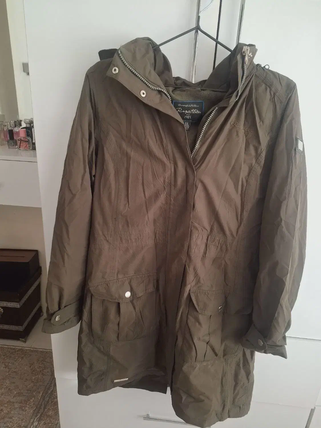 کاپشن نو مشکی و یشمی|لباس|مشهد, عبادی|دیوار