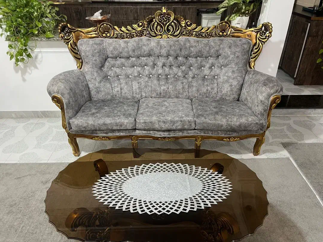 مبل۹ نفره سلطنتی همراه عسلی ۳۰ میلیون|مبلمان خانگی و میز عسلی|کیاشهر, |دیوار