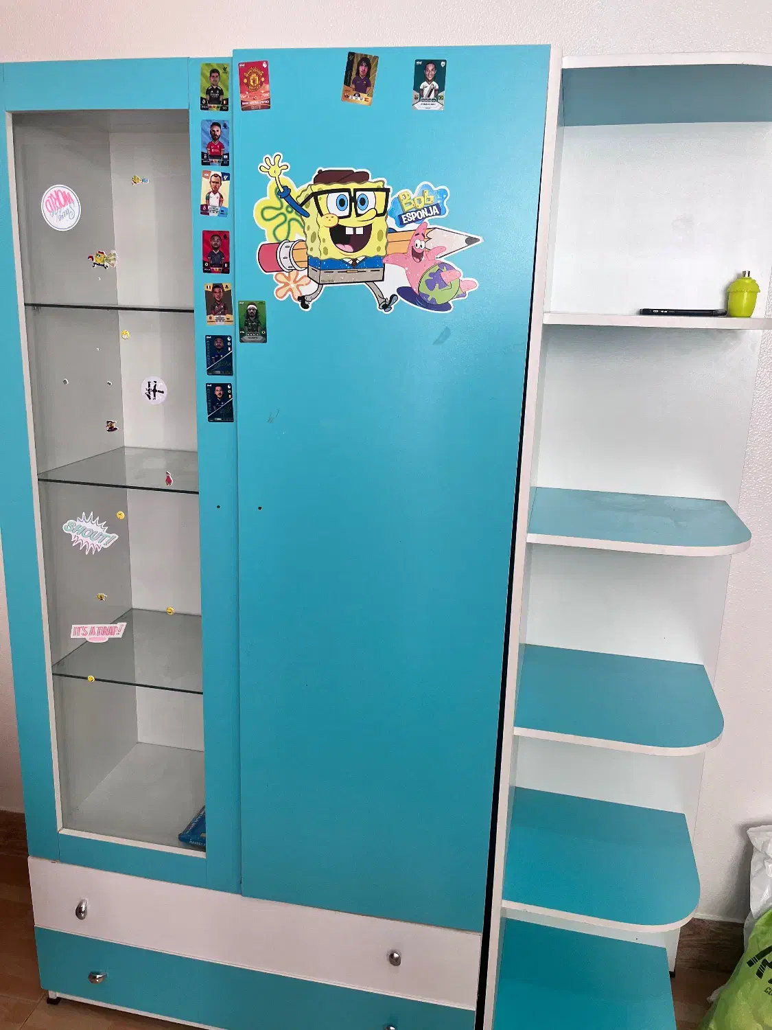 وسایل اتاق خواب|تخت و سرویس خواب|شاهین‌شهر, ۹ دی|دیوار