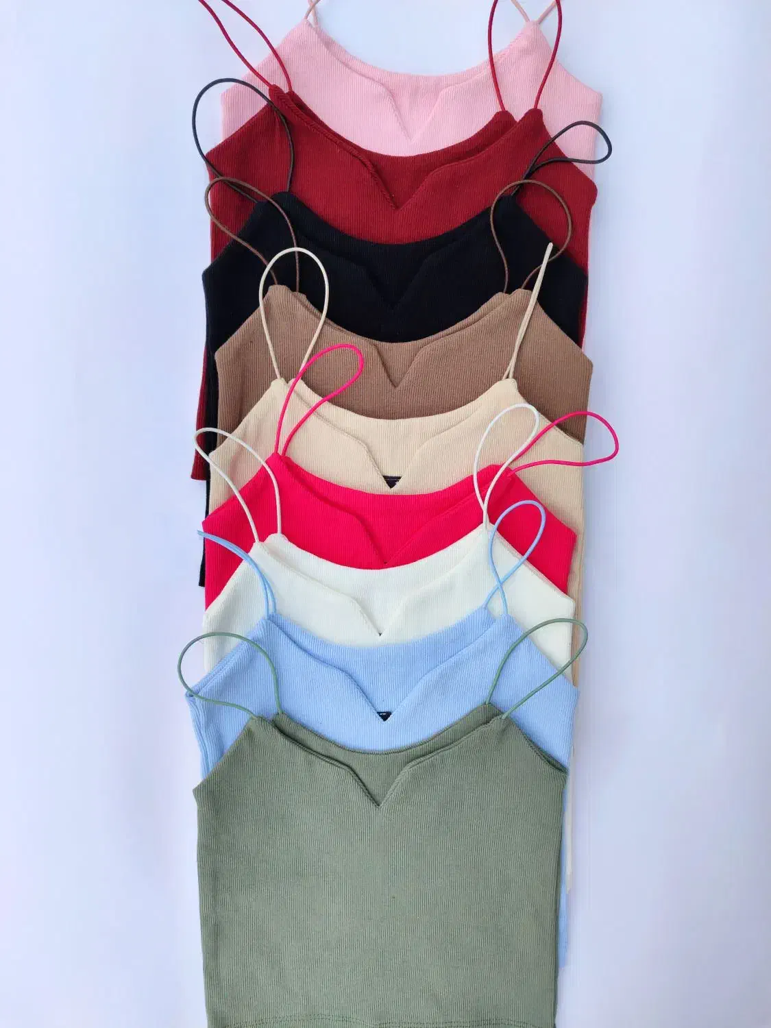 کراپ و تاپ و تیشرت|لباس|کاشان, عربها|دیوار