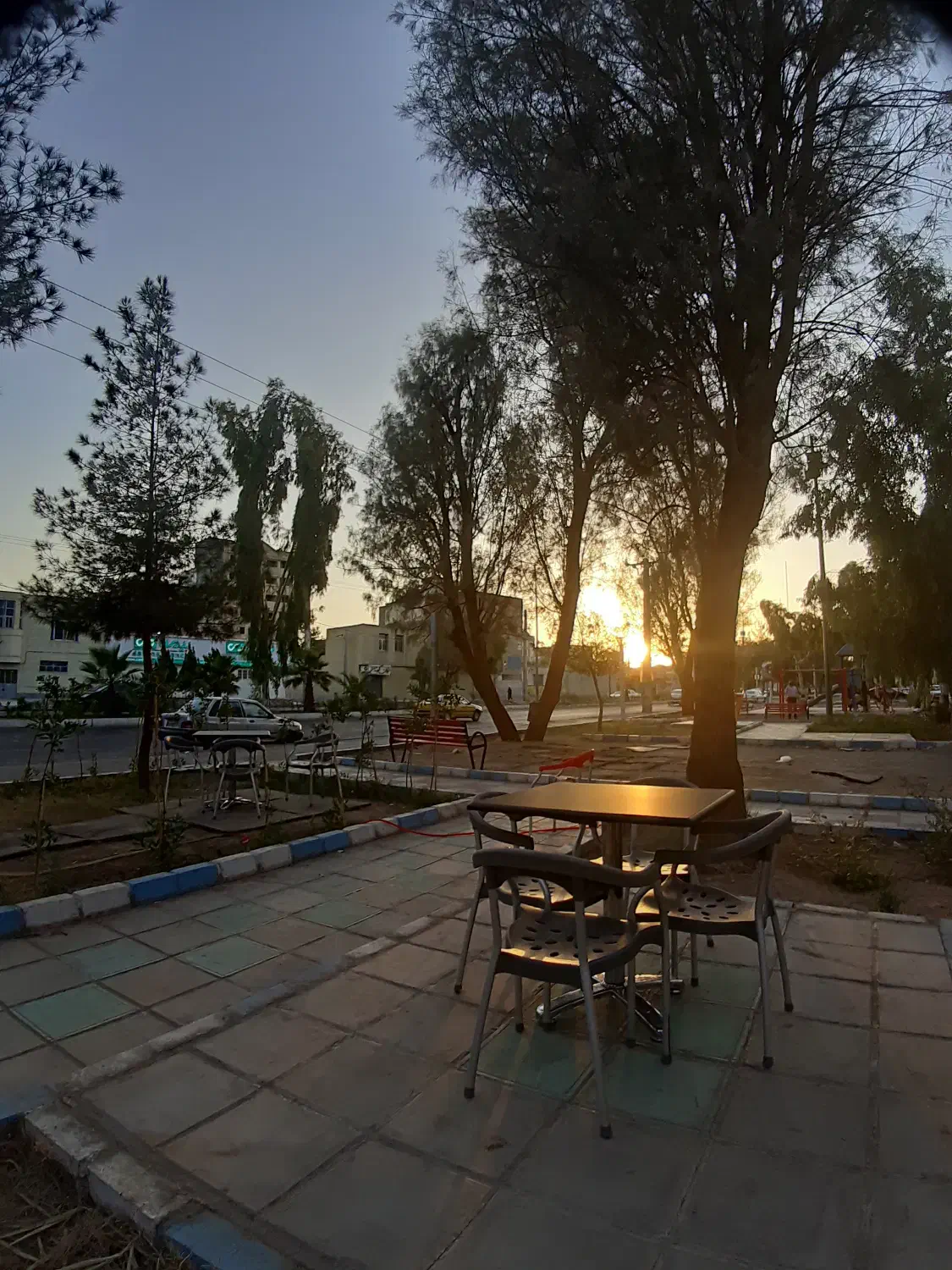 باریستا|استخدام خدمات فروشگاه و رستوران|زاهدان, |دیوار