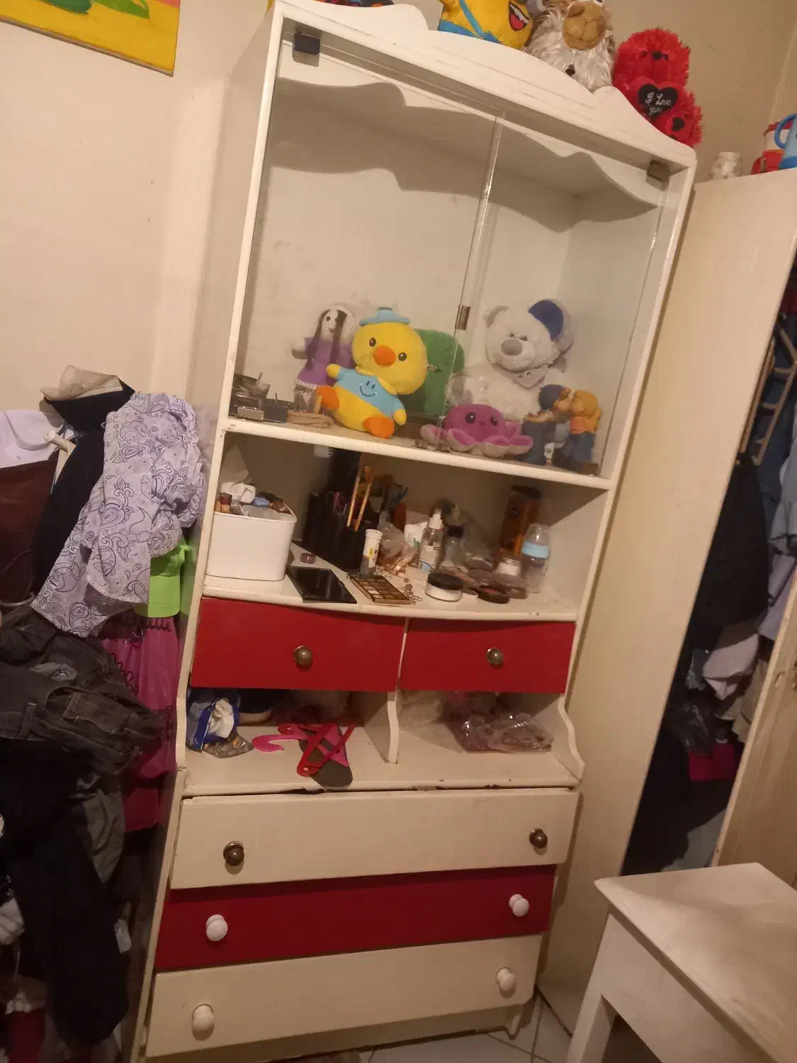 کمد و دراور و میز تحریر|جاکفشی، کمد، دراور|شیراز, ستارخان|دیوار