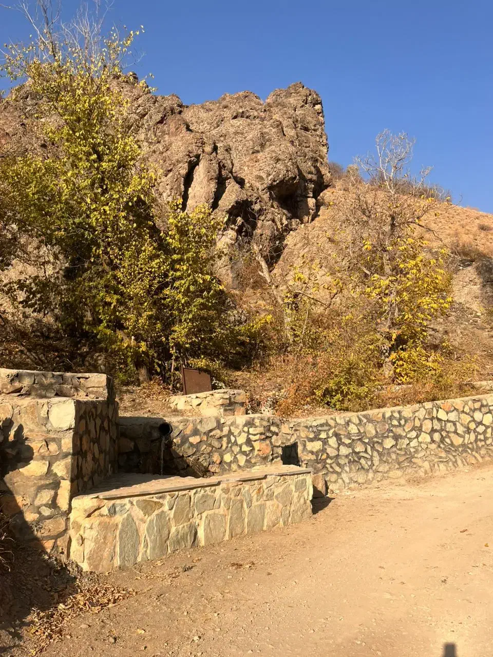 باغ ماشین رو کنار رودخانه روستای مورود|فروش زمین و ملک کلنگی|آسارا, |دیوار