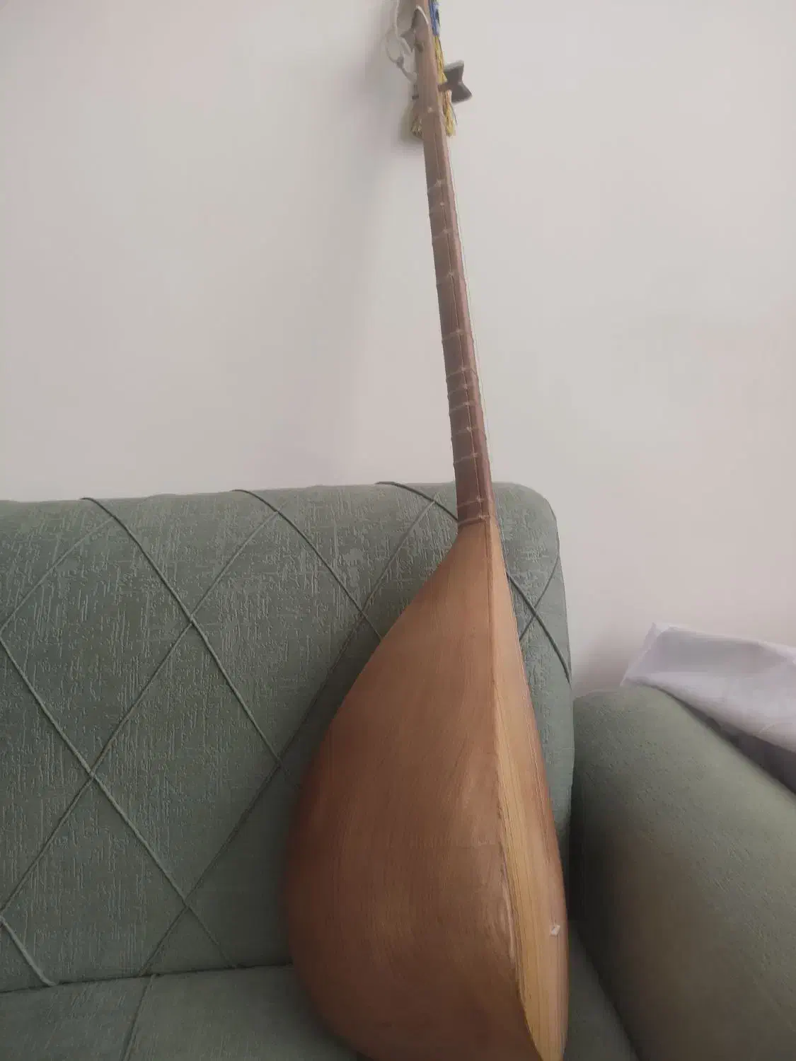 دوتار|سازهای سنتی|فریمان, |دیوار