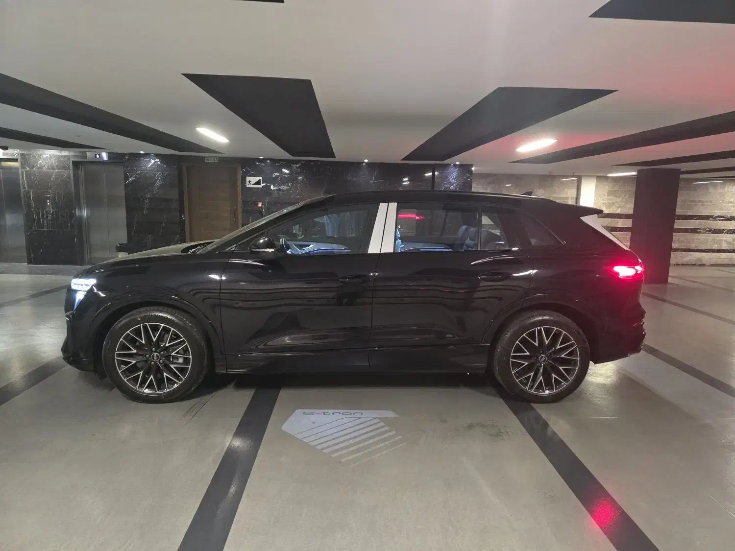 آئودی Q5 تیپ 4|خودرو سواری و وانت|تهران, ونک|دیوار