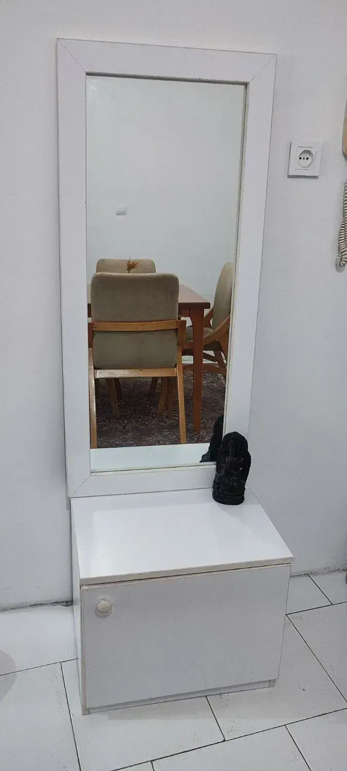 آینه|آینه|رشت, خمیران زاهدان|دیوار