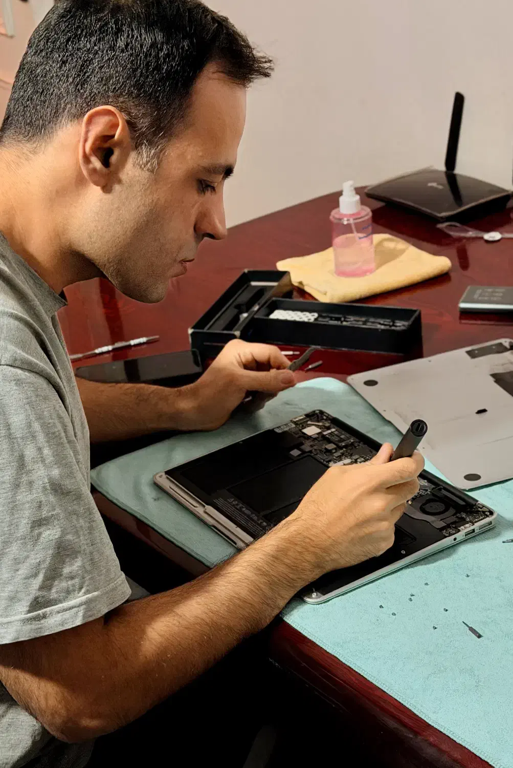 خدمات تخصصی اپل.نصب ویندوز و مک روی مکبوک MوIntel|خدمات رایانهای و موبایل|تهران, زیبادشت|دیوار