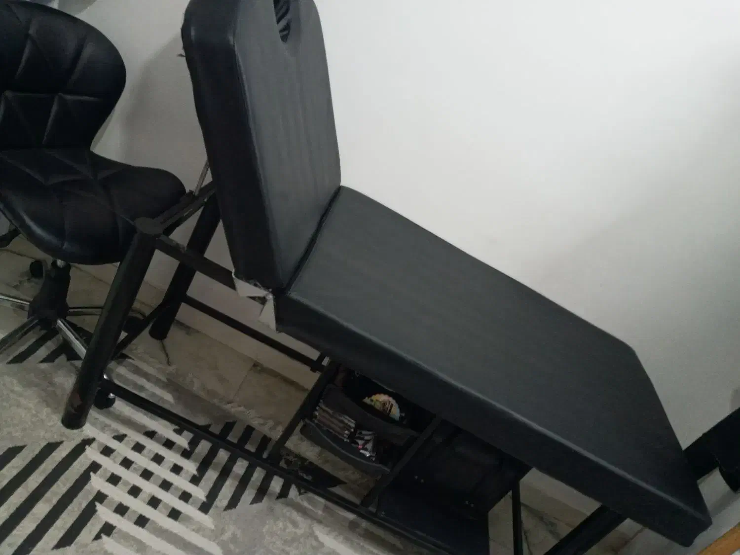 تخت مژه|آرایشگاه و سالن‌های زیبایی|لنگرود, |دیوار