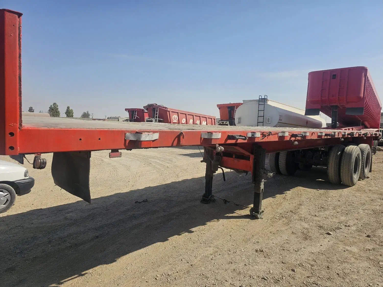 تریلی تریلر کف دو محور|قطعات یدکی و لوازم جانبی|ابرکوه, |دیوار