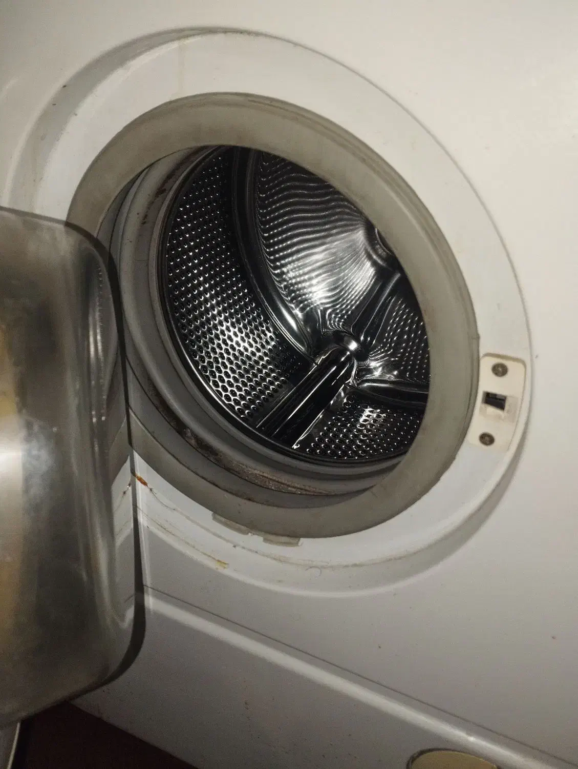 یک عدد لباسشویی با مارک eco washing ایتالیایی|ماشین لباسشویی و خشک‌کن لباس|اسلام‌شهر, شهرک قائمیه|دیوار