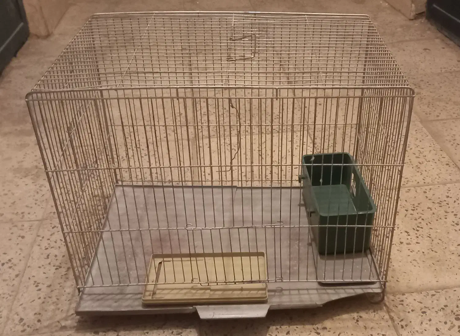 قفس پرندگان جنس فلزی محکم وسالم|لوازم جانبی حیوانات|مشکیندشت, |دیوار