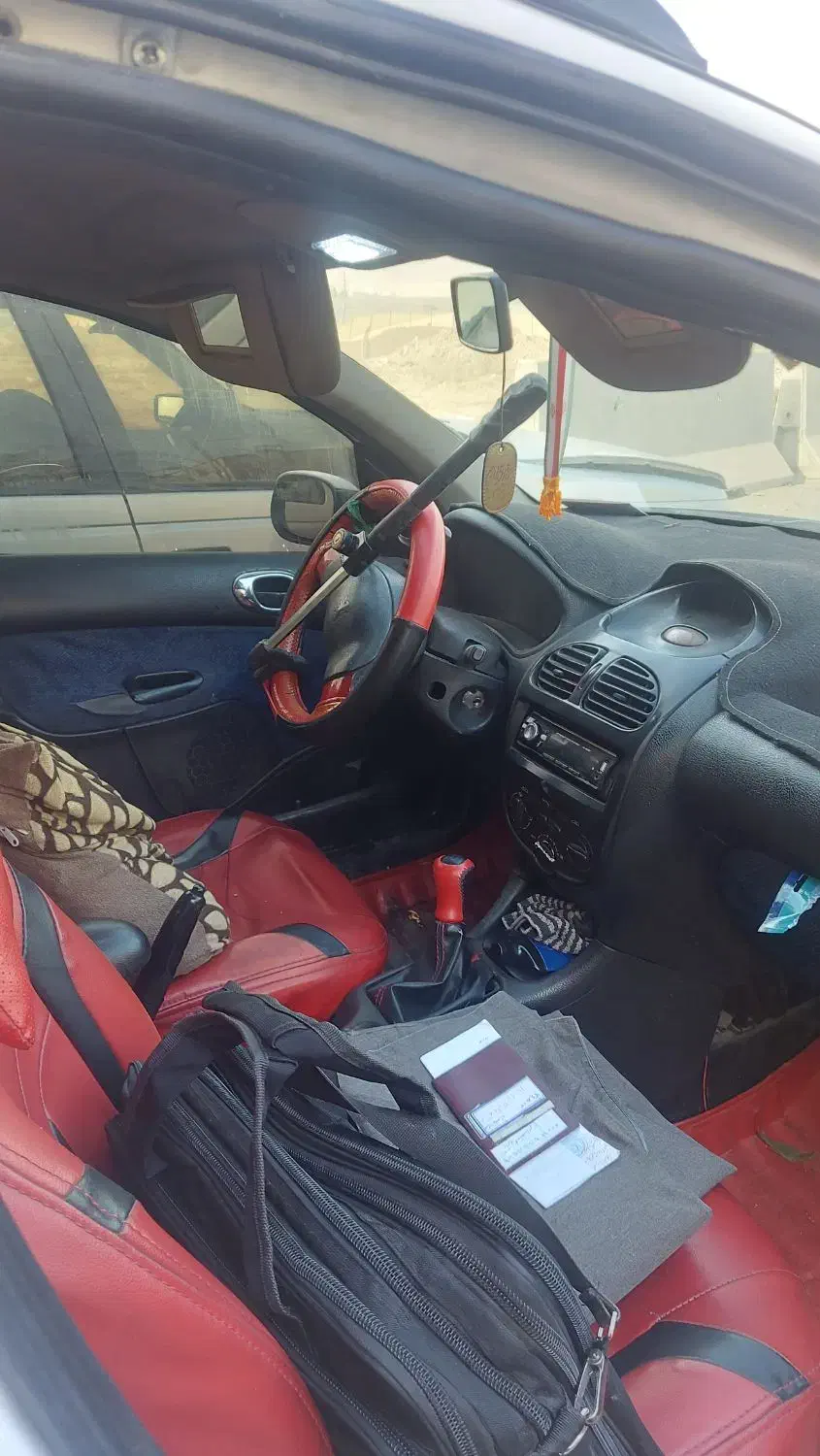 ماشین ۲۰۶ رنگ صفید صدفی|خودرو سواری و وانت|قم, شهرک مهدیه|دیوار