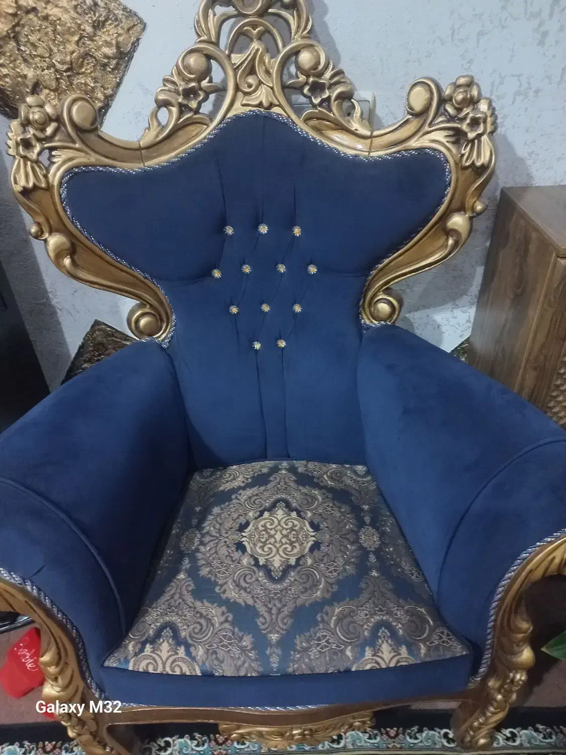 مبل سلطنتی ۹نفره|مبلمان خانگی و میز عسلی|نجفآباد, فیروزآباد|دیوار