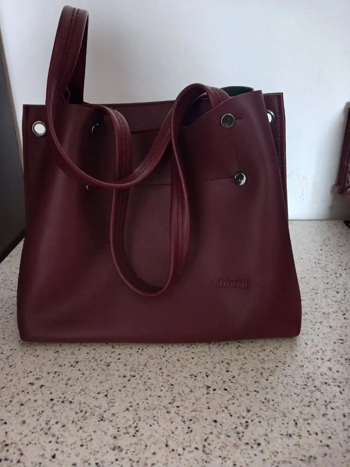 کیف رودوشی|کیف، کفش، کمربند|رشت, کوی فکوری|دیوار