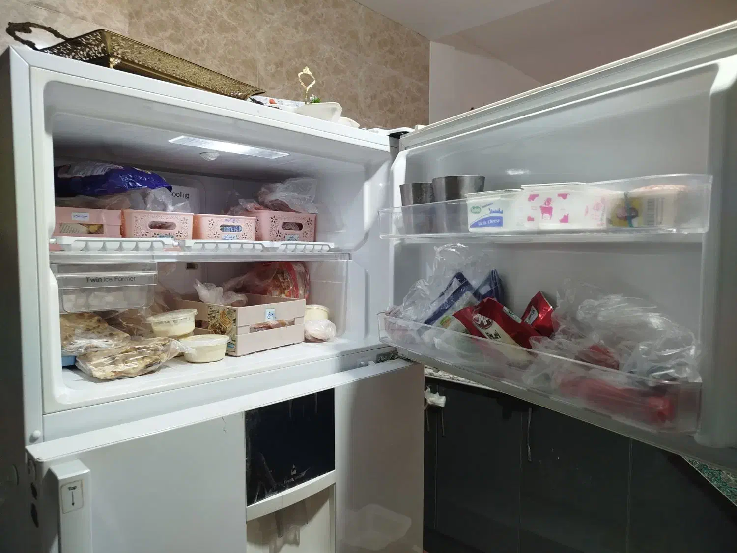 یخچال بالا فریزر دوو|یخچال و فریزر|قم, شاه سید علی|دیوار