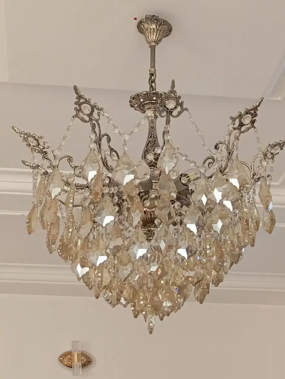 لوستر برنزی|لوستر و چراغ آویز|لنگرود, |دیوار