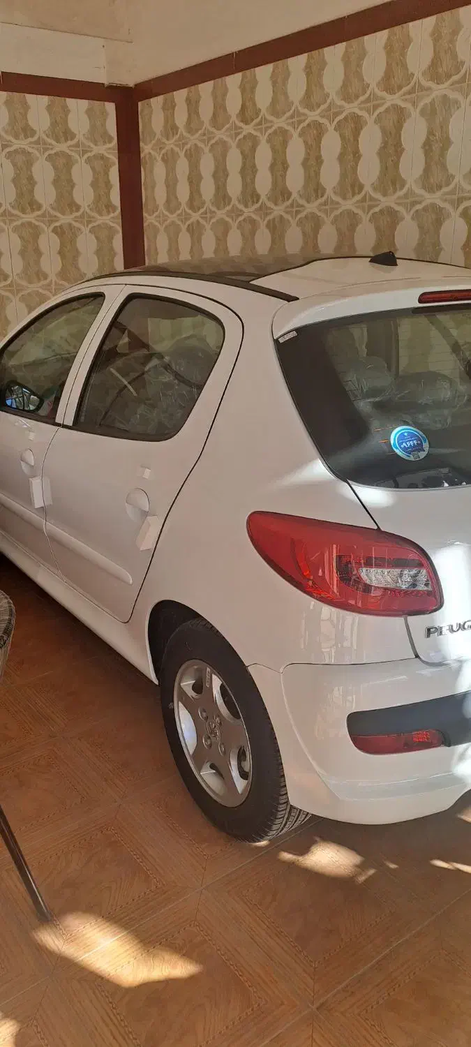 207پانا سفید برج 4|خودرو سواری و وانت|هرسین, |دیوار