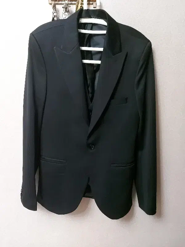 کت وشلوارباکروات مشکی|لباس|علی‌آباد کتول, |دیوار