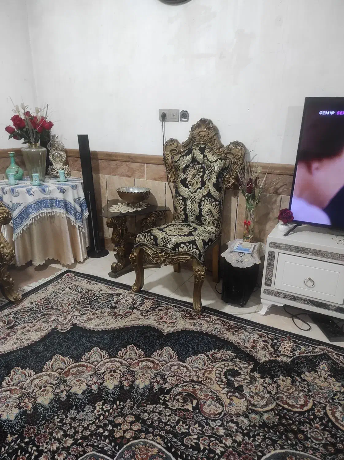 مبل 9نفره سلطنتی|مبلمان خانگی و میز عسلی|گنبد کاووس, |دیوار