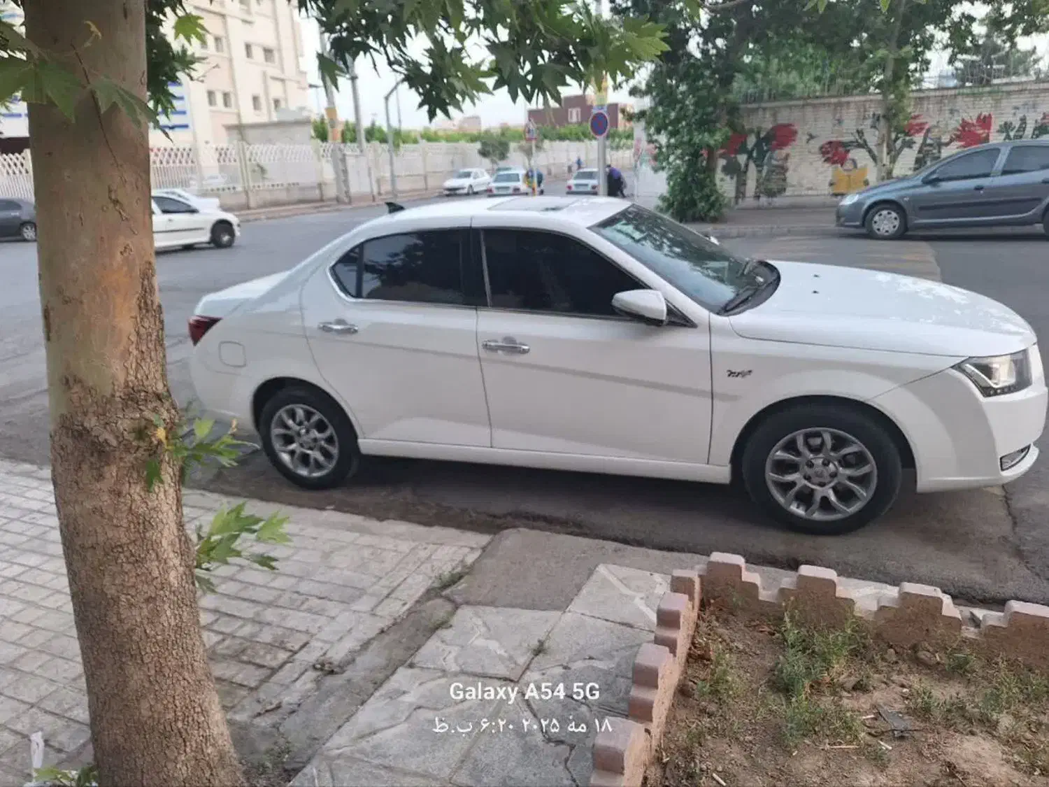 دنا پلاس اتوماتیک|خودرو سواری و وانت|مشهد, شهرک لشکر (شهرک غرب)|دیوار