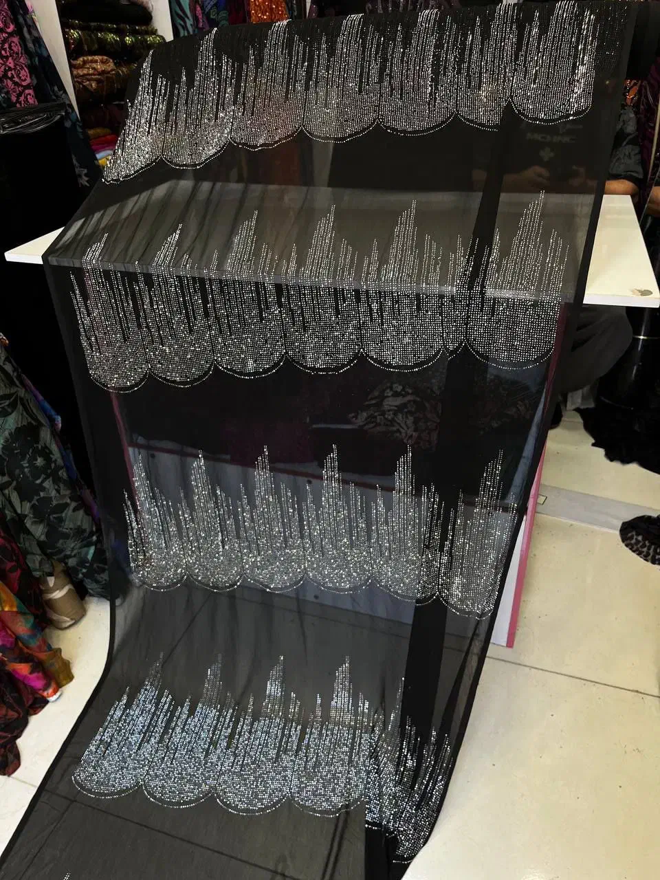 پارچه حریر نگیندار طرح آتشی همونی که دنبالش بودی|لوازم خیاطی و بافتنی|اهواز, نادری|دیوار