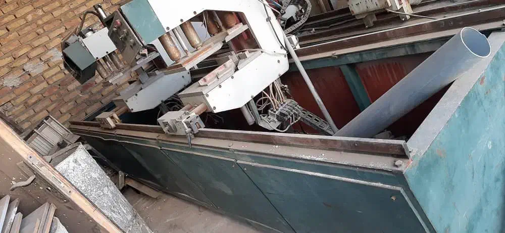 دستگاه‌های پی وی سی|ماشین‌آلات صنعتی|چهارباغ, |دیوار