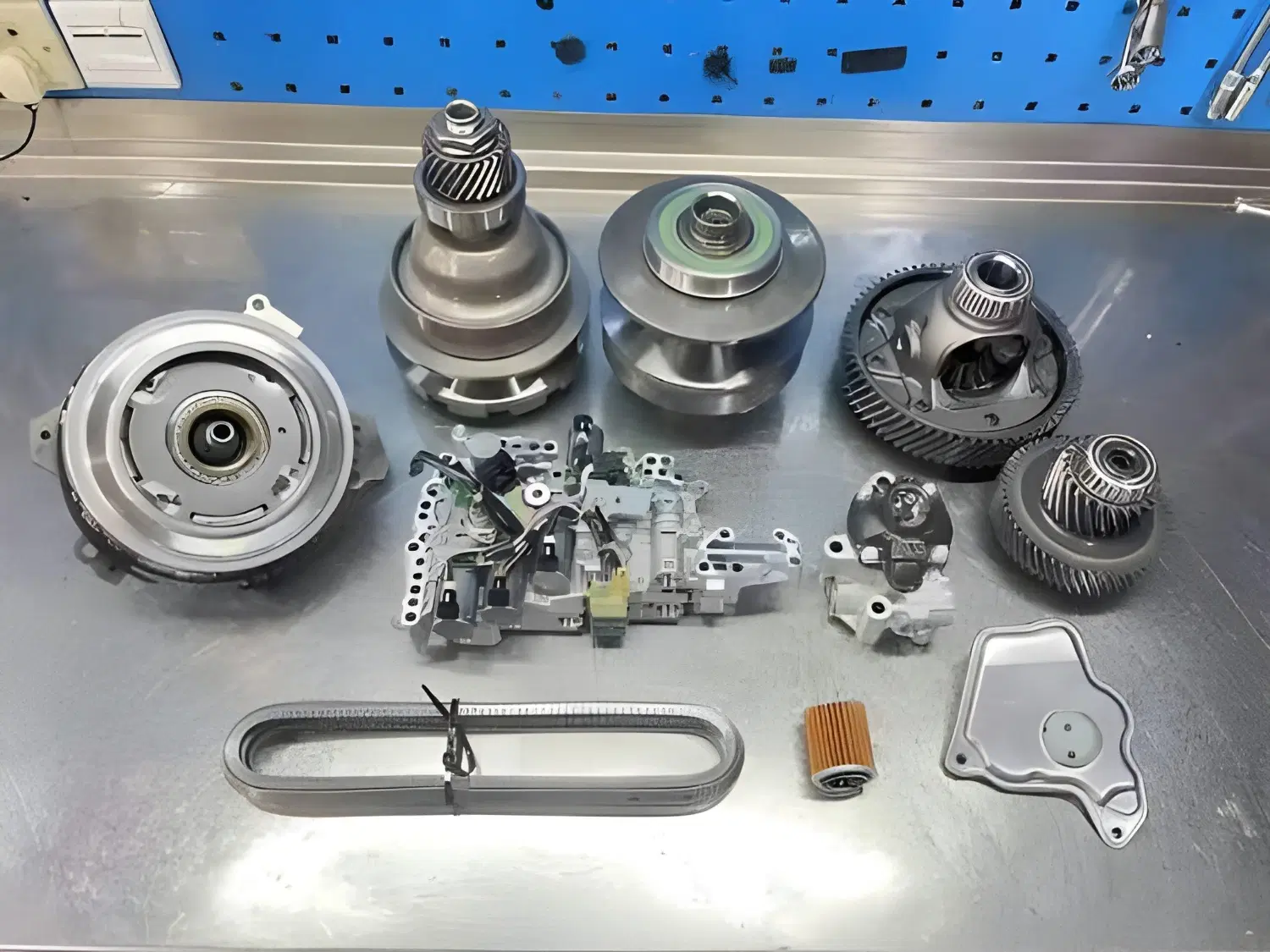 تعمیر گیربکس تیگو و MVM ، CVT و DCT|خدمات خودرو و موتورسیکلت|شیراز, شهرک مهدیه|دیوار