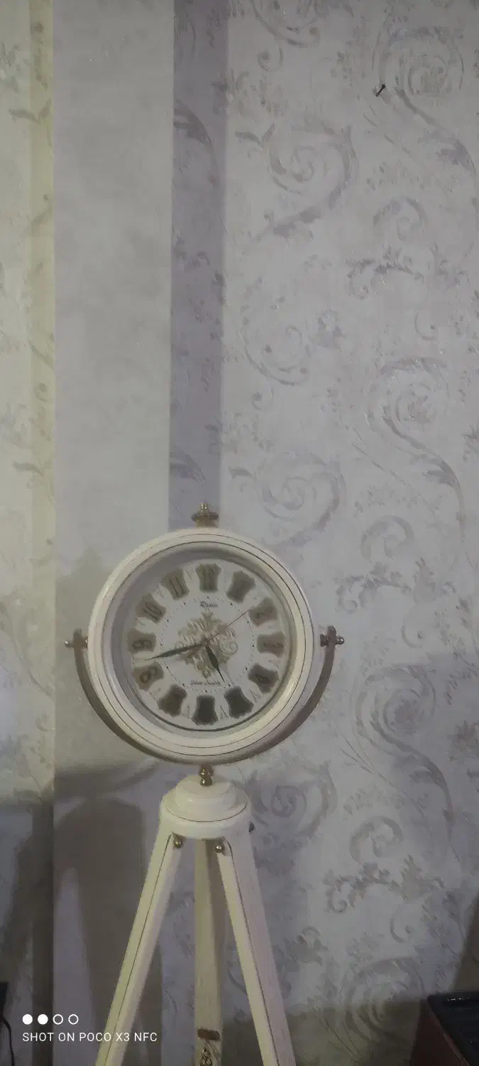 ساعت سه پایه|ساعت دیواری و تزئینی|مشهد, مشکینی (شهرک غرب)|دیوار