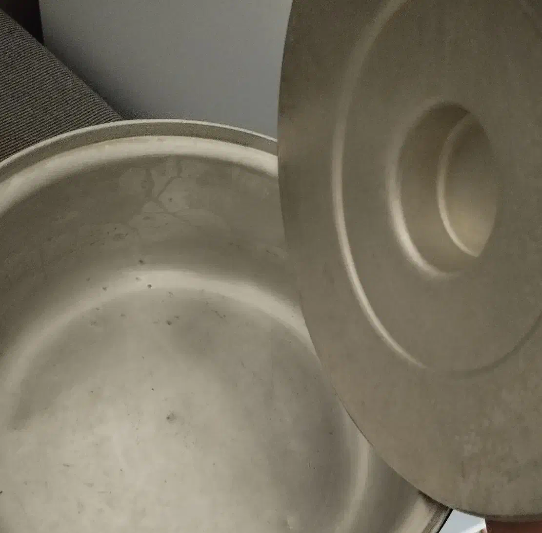 قابلمه روح سایز متوسط|ظروف پخت‌وپز|سقز, |دیوار